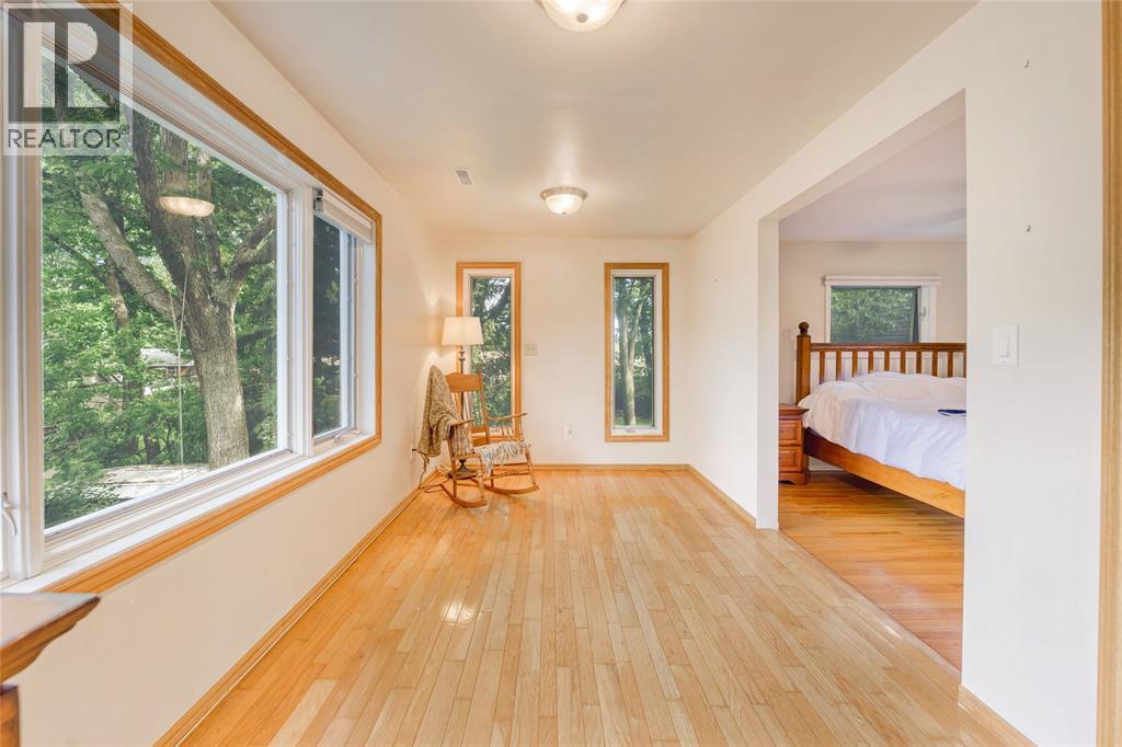 1354 Severin Drive North Property Photo 28