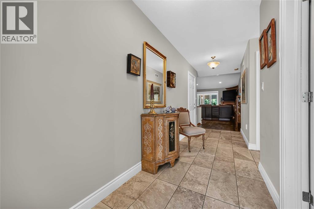 821 Carriage Way Property Photo 6
