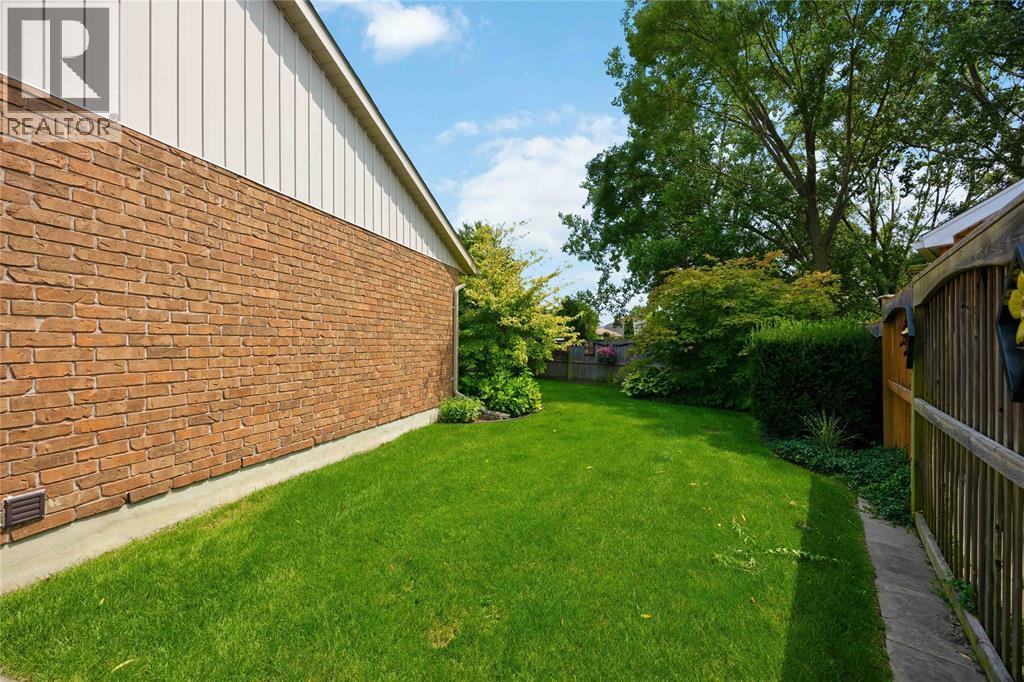821 Carriage Way Property Photo 39