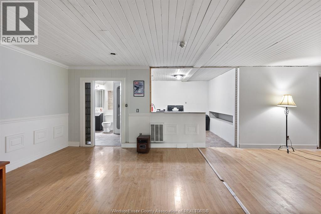 4774-4780 Wyandotte Street West Property Photo 20