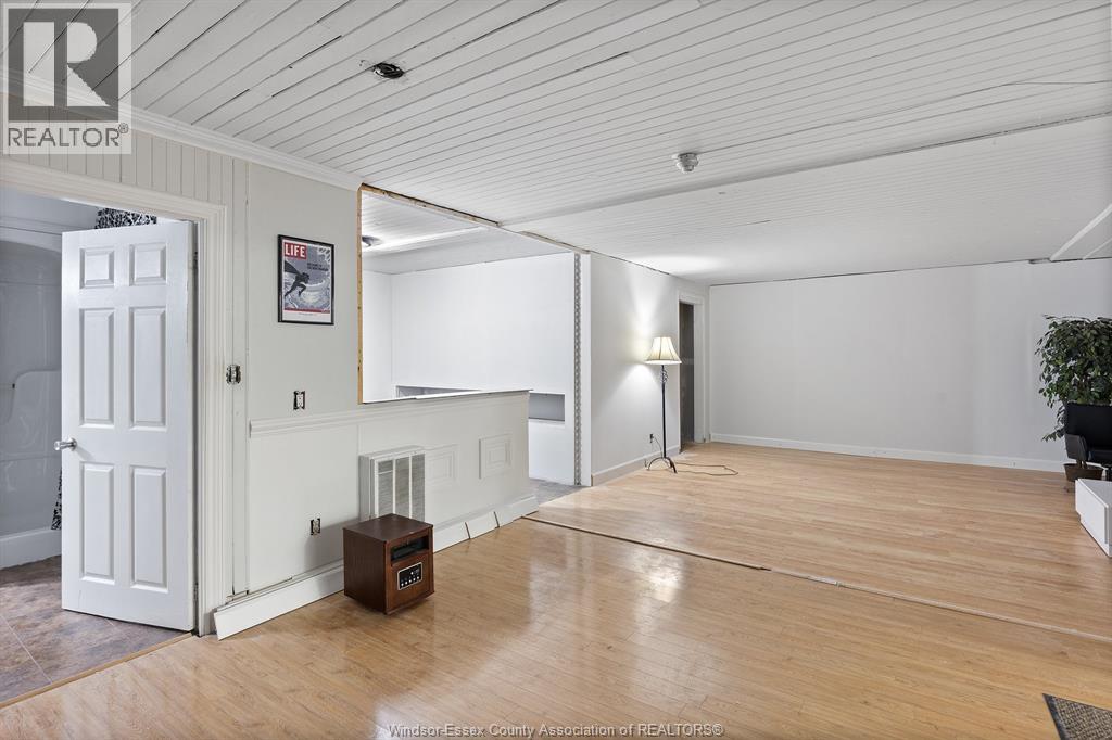 4774-4780 Wyandotte Street West Property Photo 21