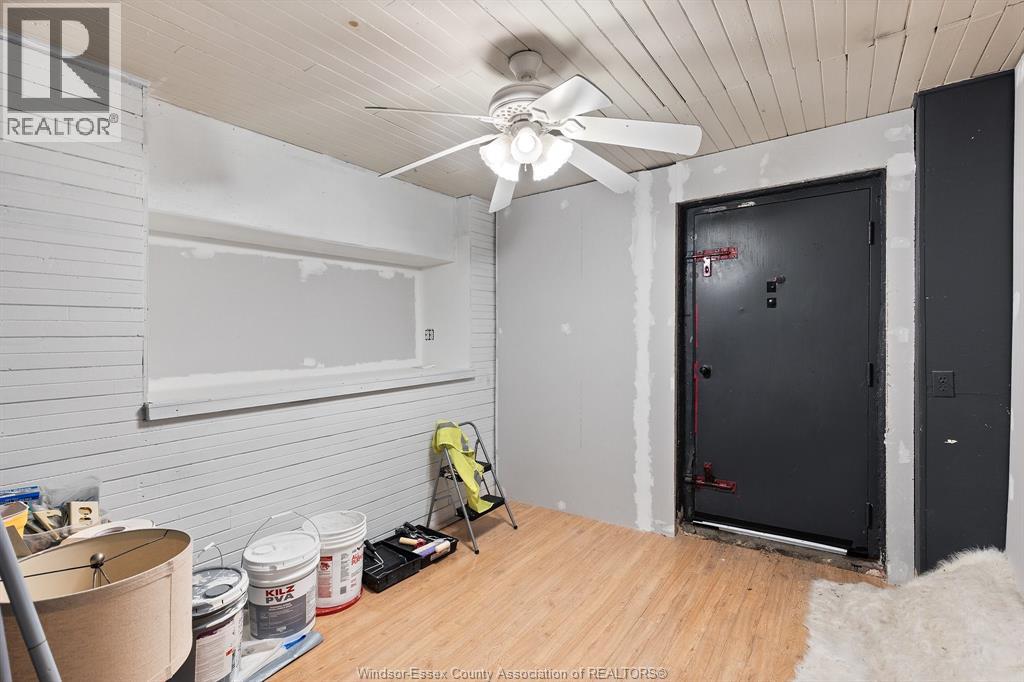 4774-4780 Wyandotte Street West Property Photo 24