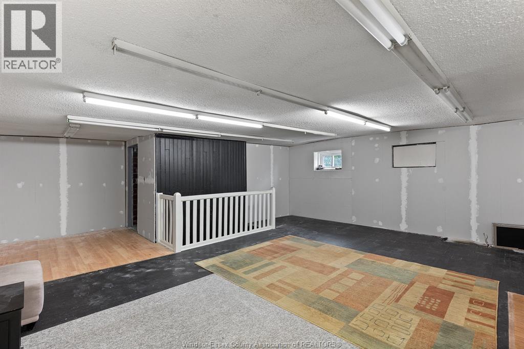 4774-4780 Wyandotte Street West Property Photo 29