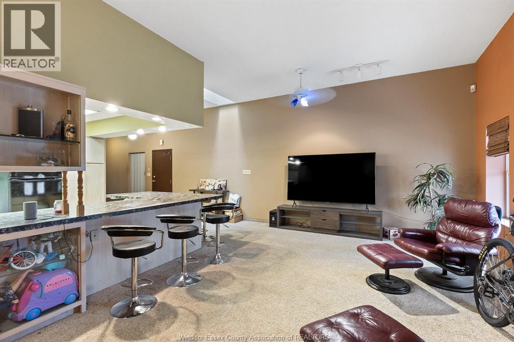 4774-4780 Wyandotte Street West Property Photo 31
