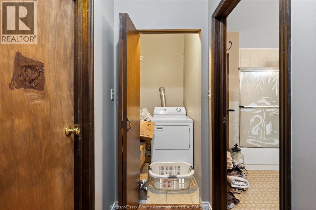 4774-4780 Wyandotte Street West Property Photo 35