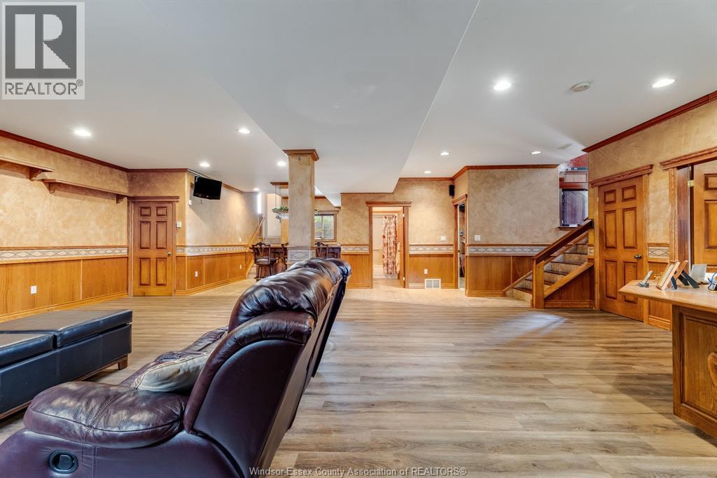 35 Normandy Avenue Property Photo 32