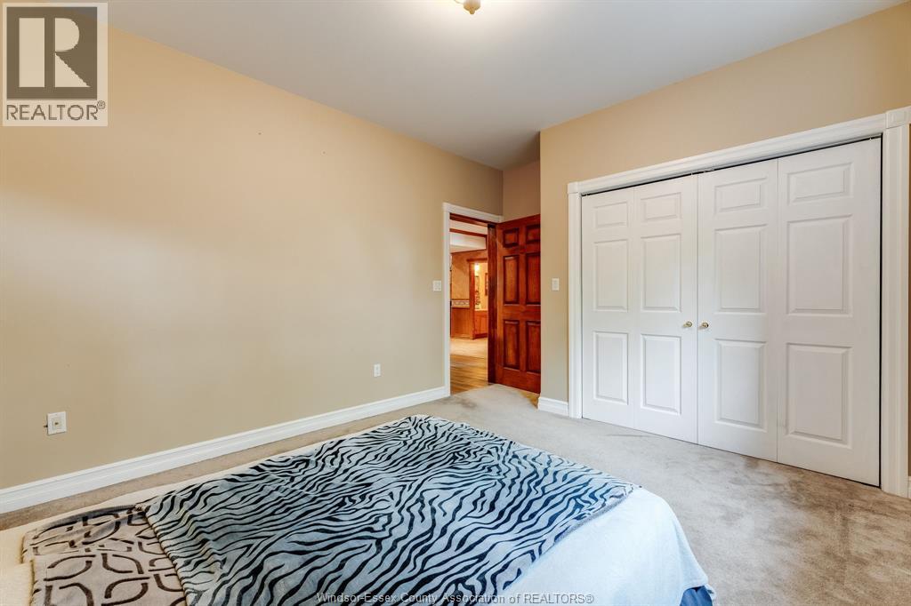 35 Normandy Avenue Property Photo 34