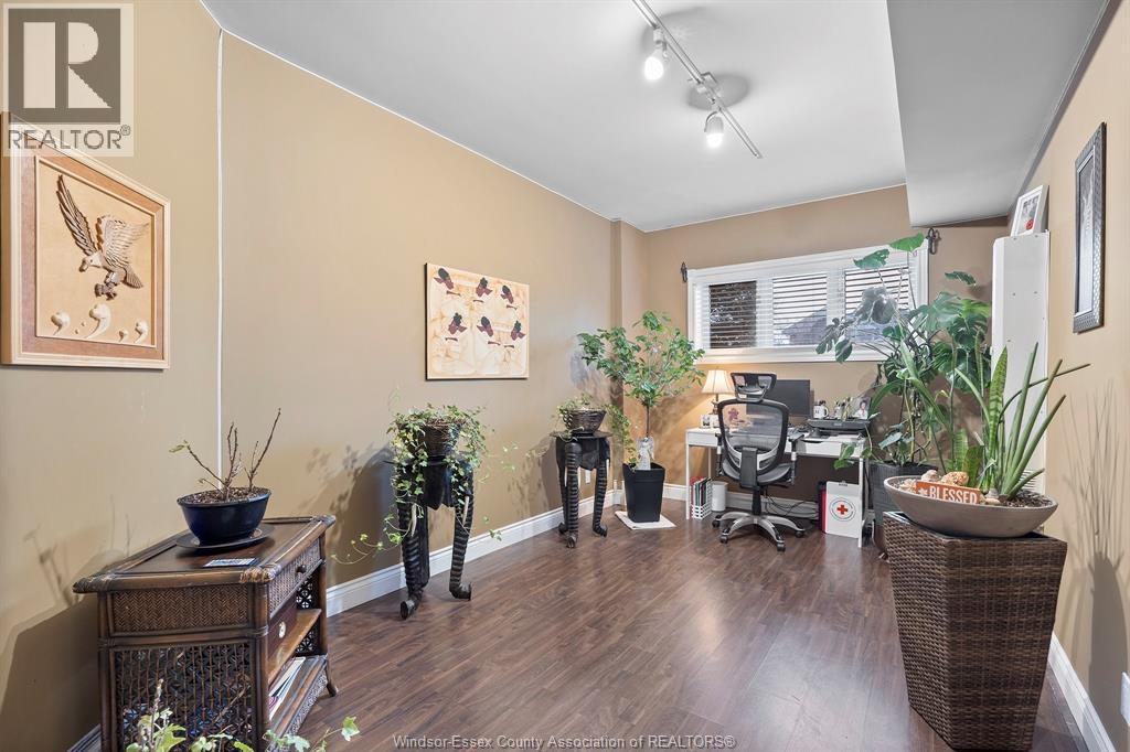 12123 Cranbrook Property Photo 21
