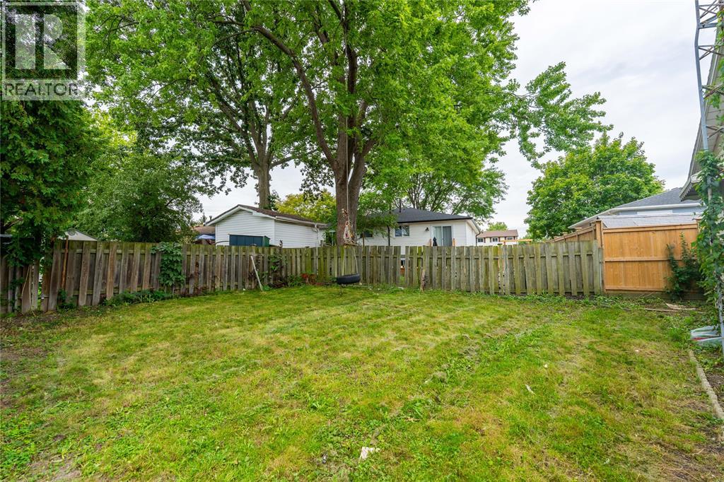 1104 Overlea Crescent Property Photo 23