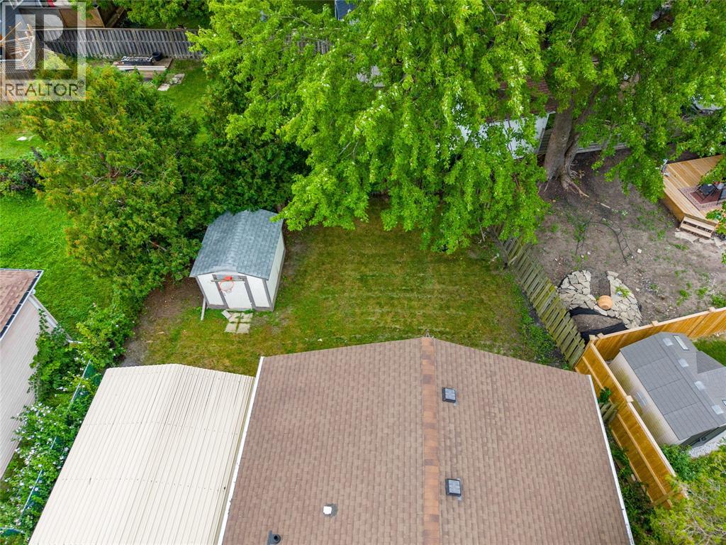 1104 Overlea Crescent Property Photo 25