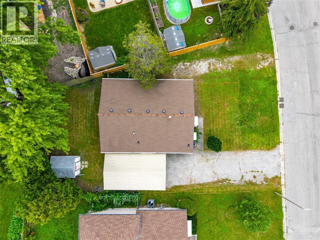 1104 Overlea Crescent Property Photo 26