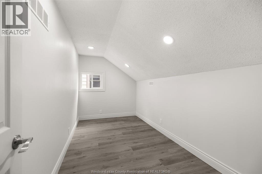 1129 Janette Avenue Property Photo 14