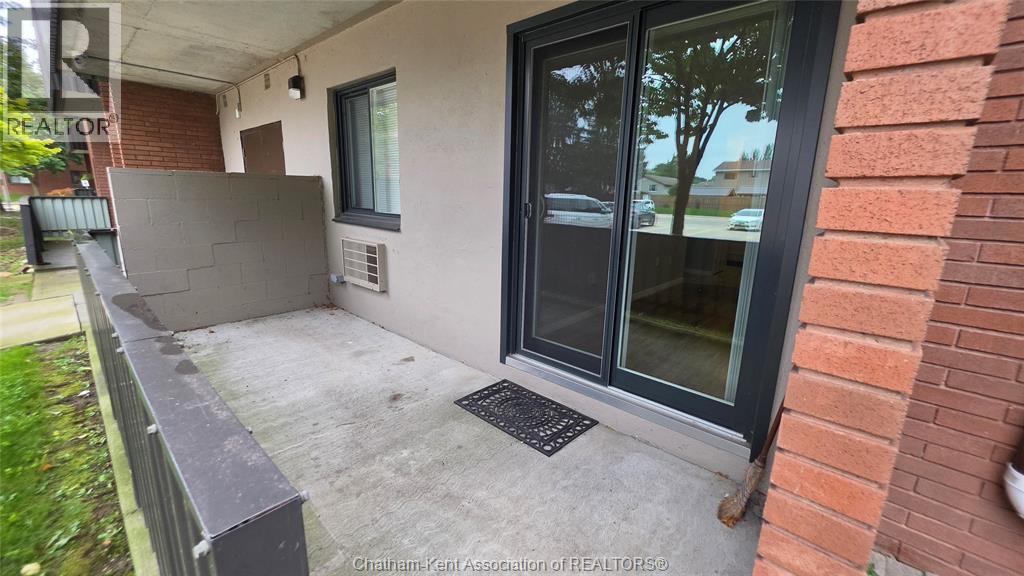 975 Grand AVENUE West Unit# 106 Property Photo 1