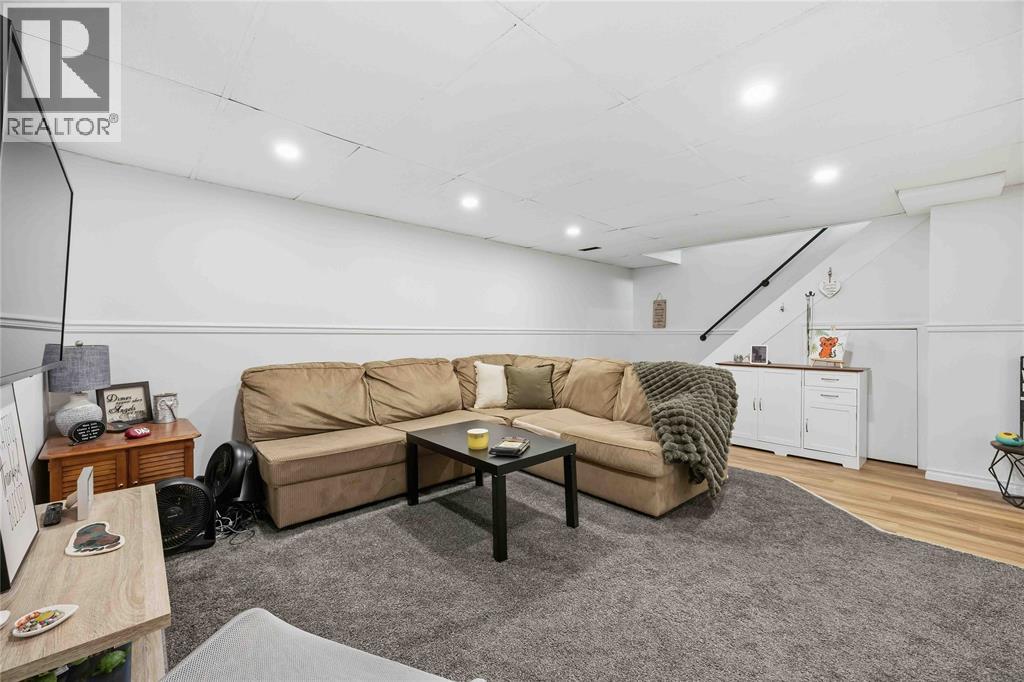 1006 Salisbury Street Property Photo 36
