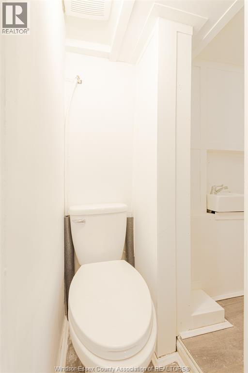 941 Cataraqui Property Photo 31