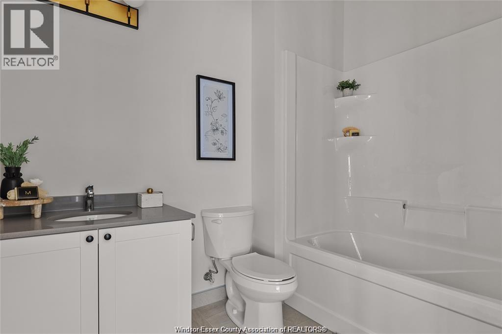 1370 Argyle Unit# 210 Property Photo 25