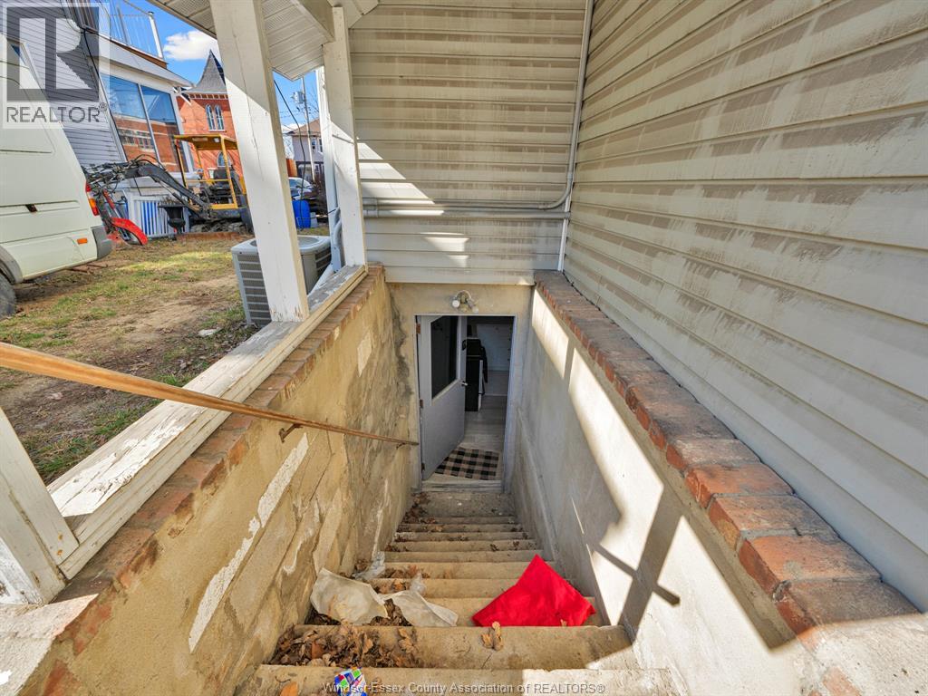 3329 Sandwich Street Property Photo 28