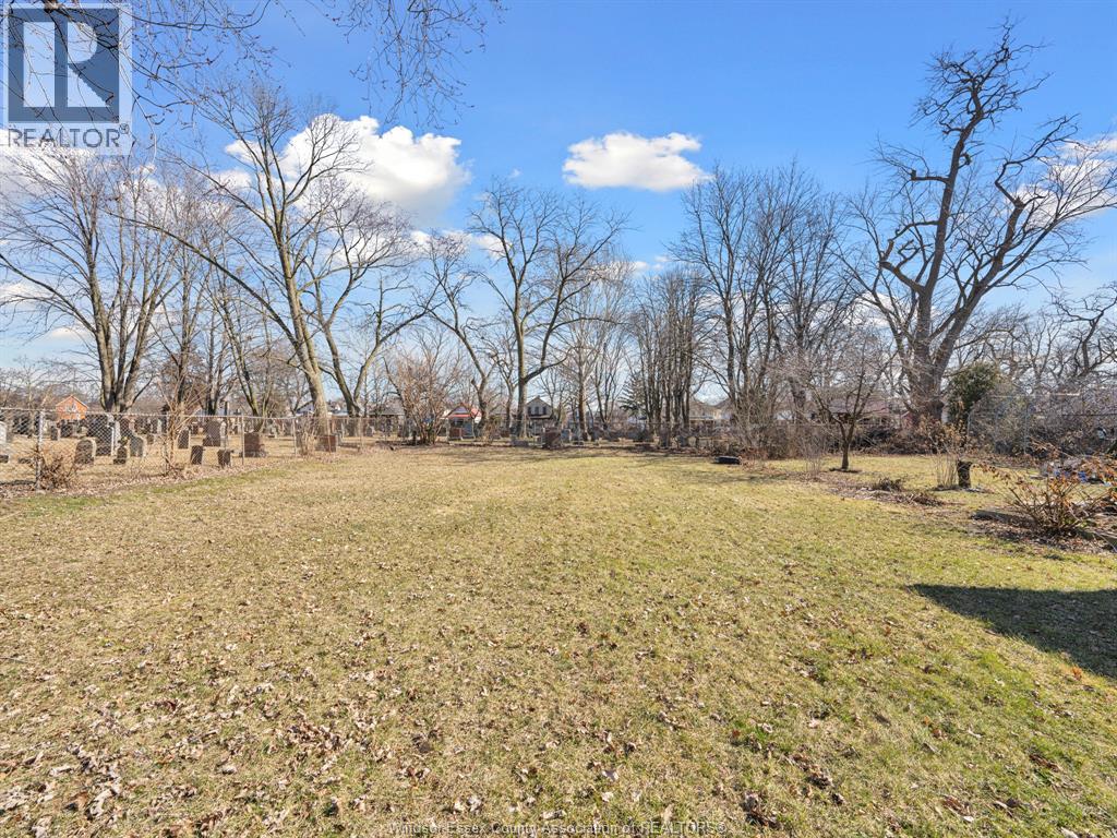 3329 Sandwich Street Property Photo 44