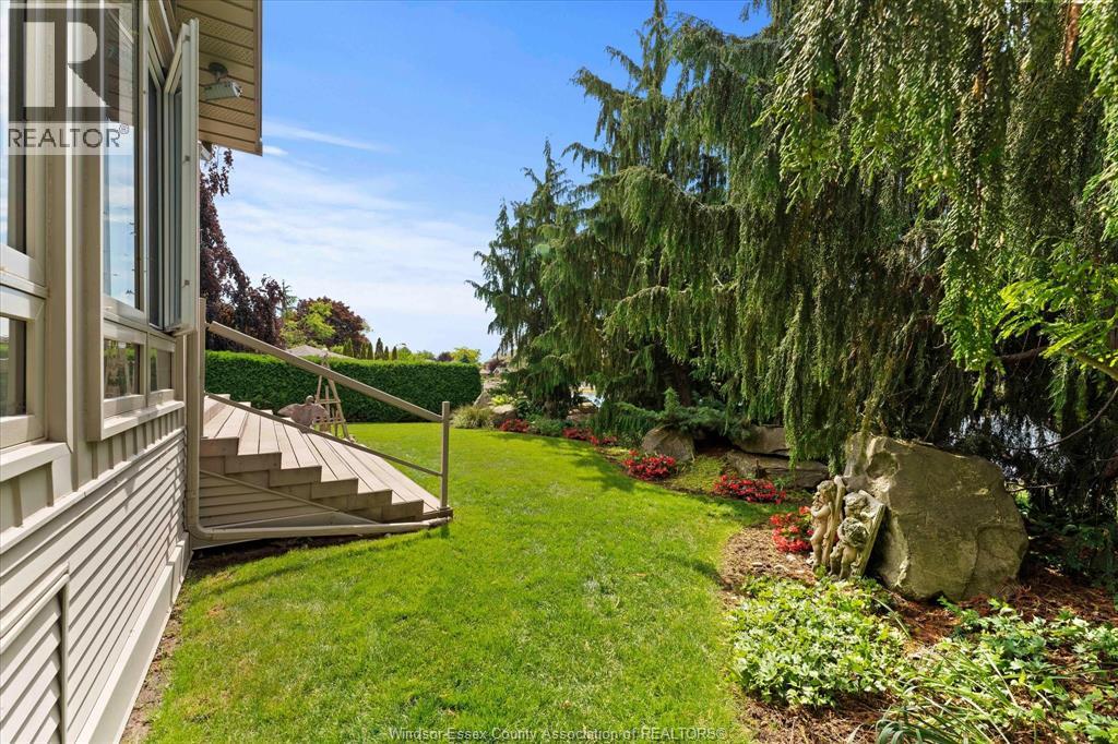 24 Sandy Lake Property Photo 28