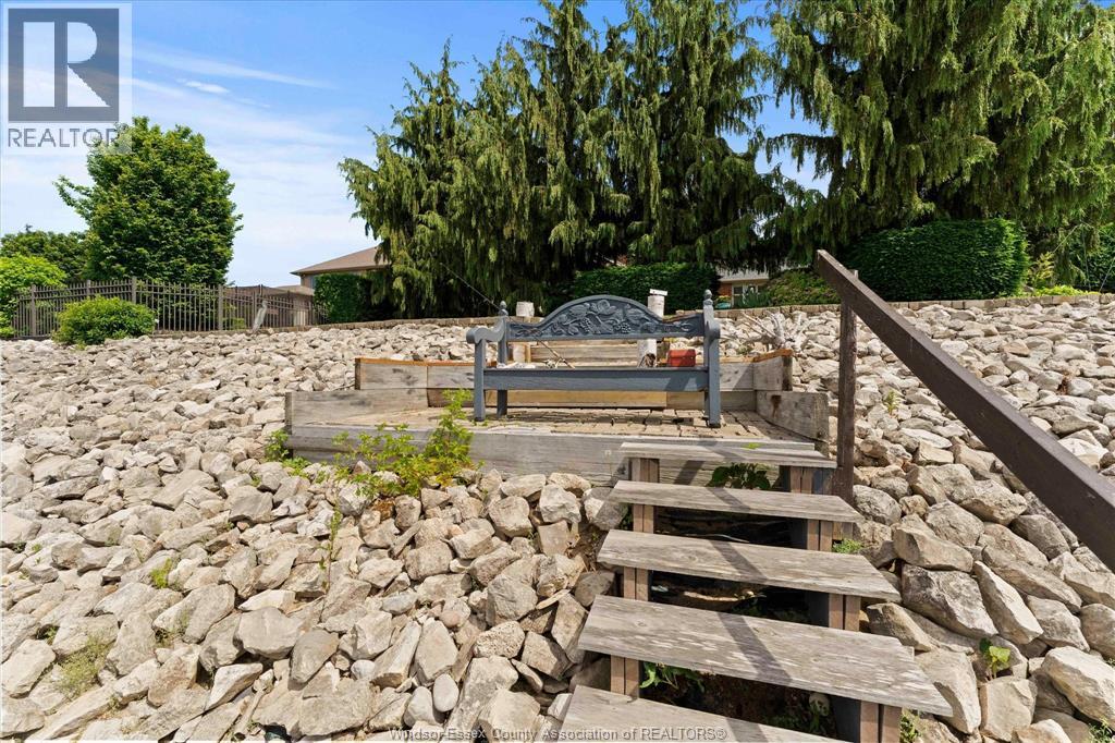 24 Sandy Lake Property Photo 33