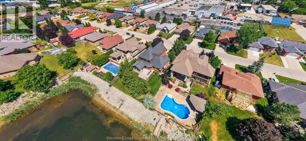 24 Sandy Lake Property Photo 39