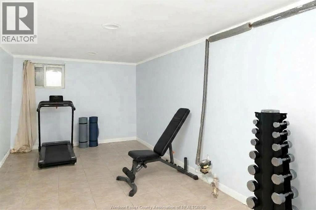 258 Detroit Property Photo 17