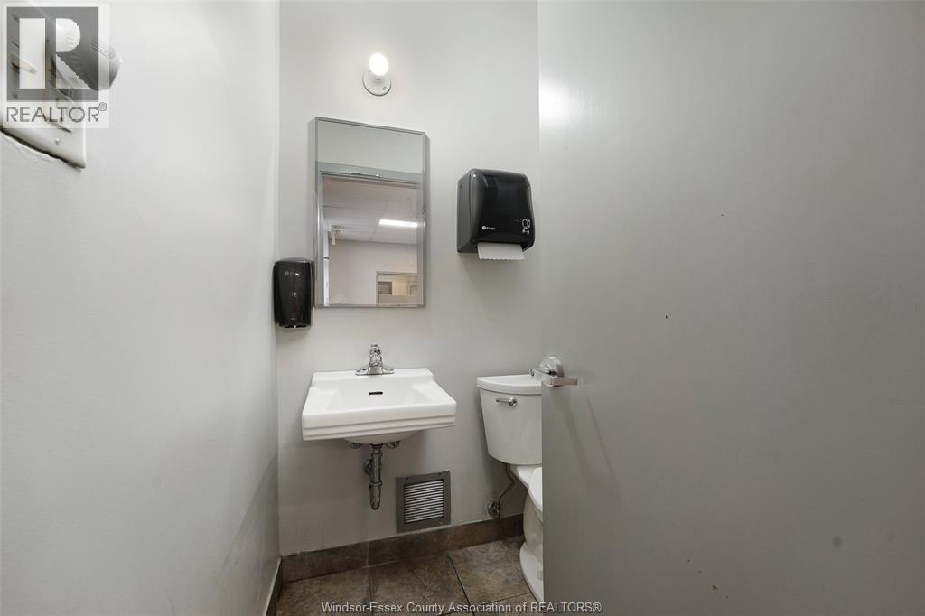 1225 Mcdougall Property Photo 23
