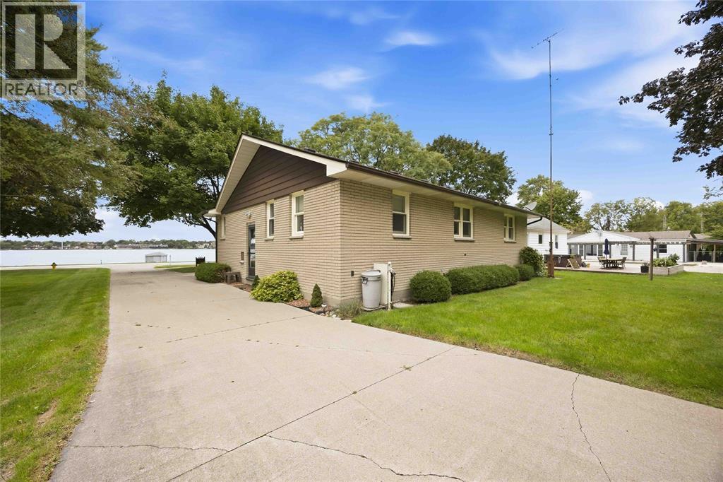 1436 St.clair Parkway Property Photo 6