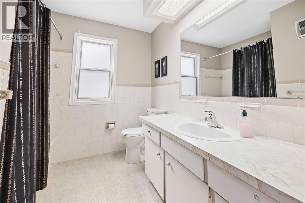 1436 St.clair Parkway Property Photo 17