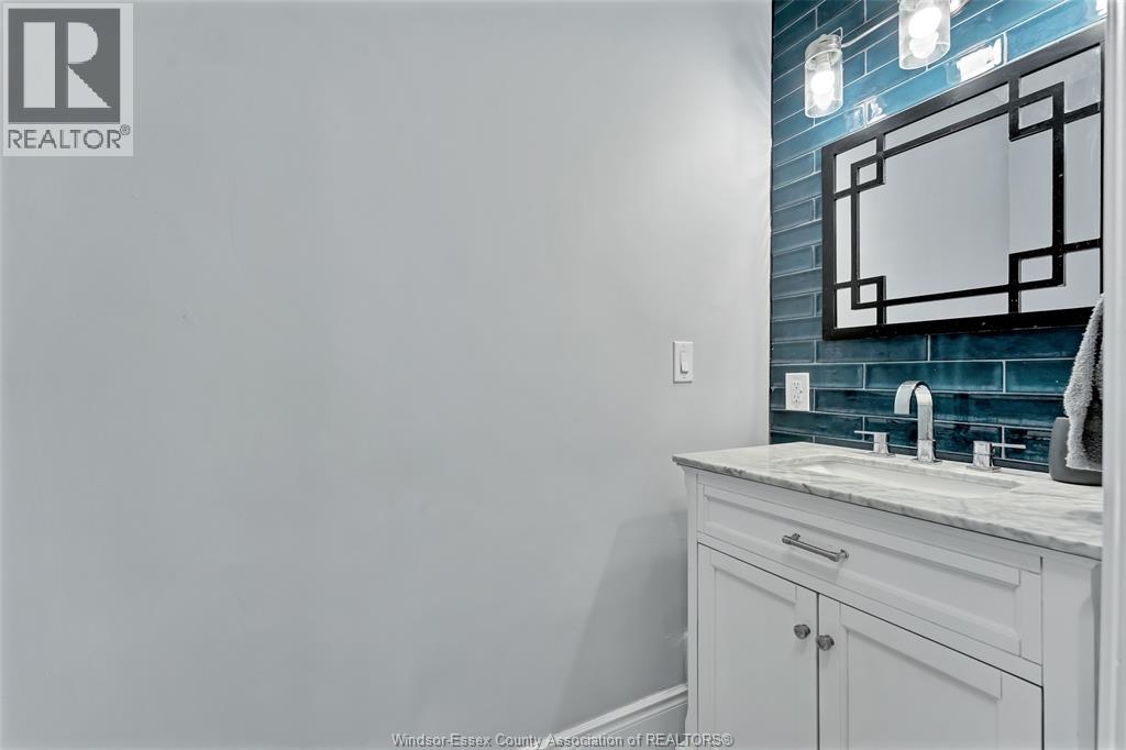 1516 Dougall Avenue Property Photo 8