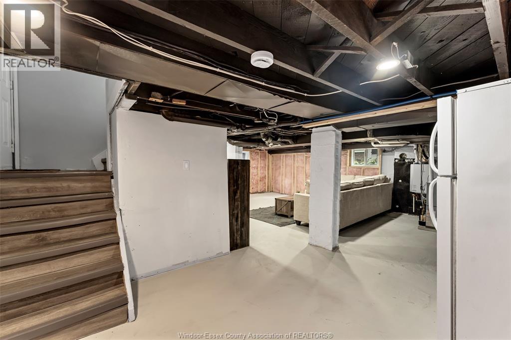 1516 Dougall Avenue Property Photo 15