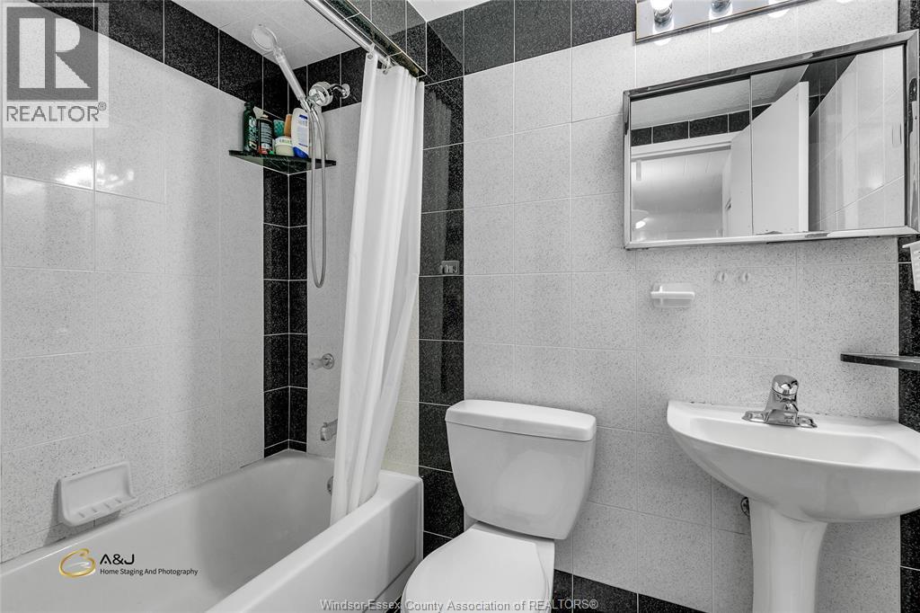 6311 Thornberry Crescent Unit# 300 Property Photo 24