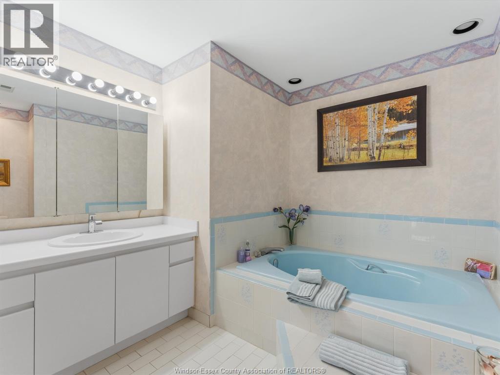 5151 Riverside Drive East Unit# 905 Property Photo 22