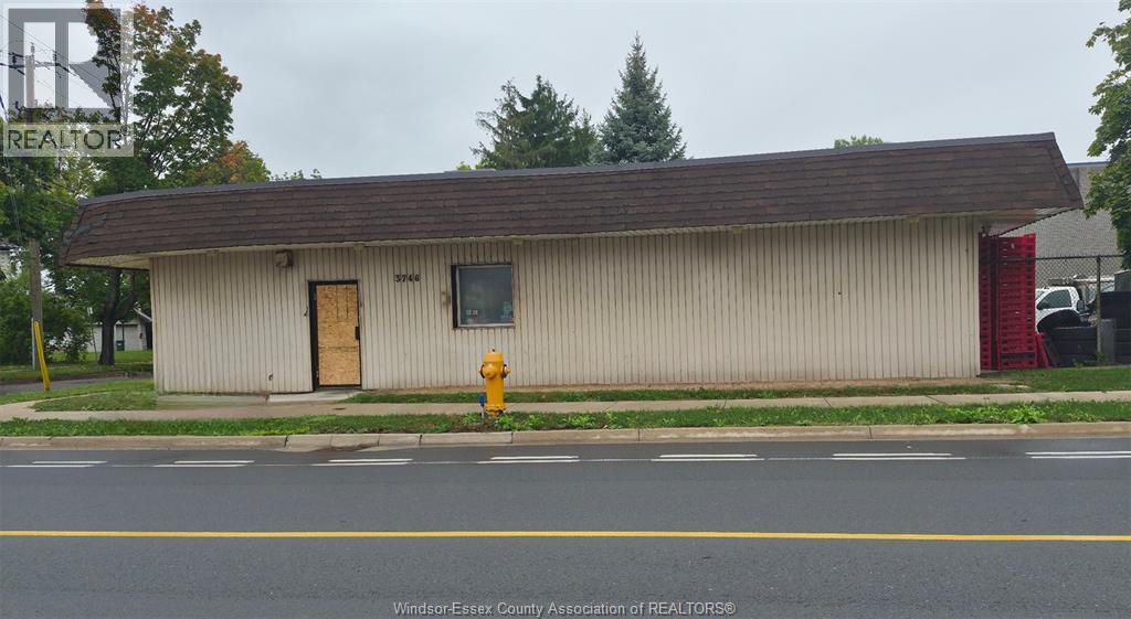 3746 SANDWICH STREET Property Photo 1