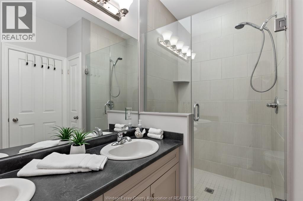 6114 Tiburon Crescent Property Photo 20