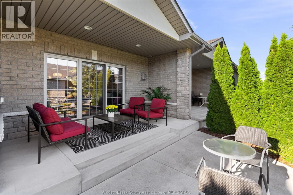 6114 Tiburon Crescent Property Photo 31