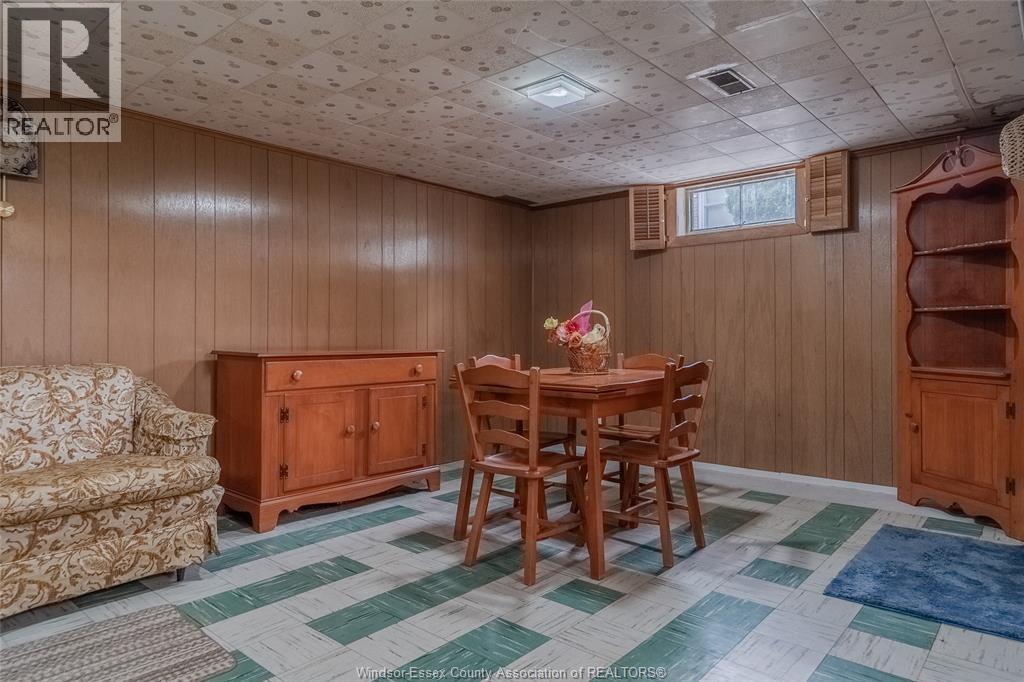 1051 Grand Marais Road West Property Photo 23