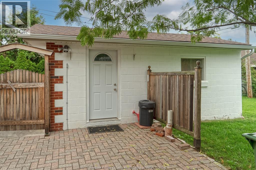 1051 Grand Marais Road West Property Photo 33