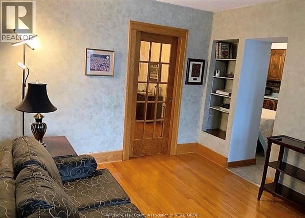 972 Parent Property Photo 6
