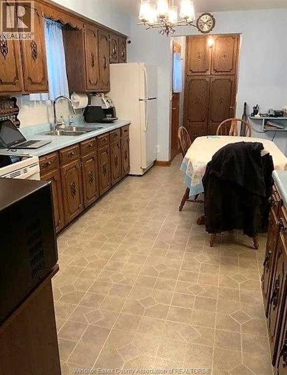 972 Parent Property Photo 15