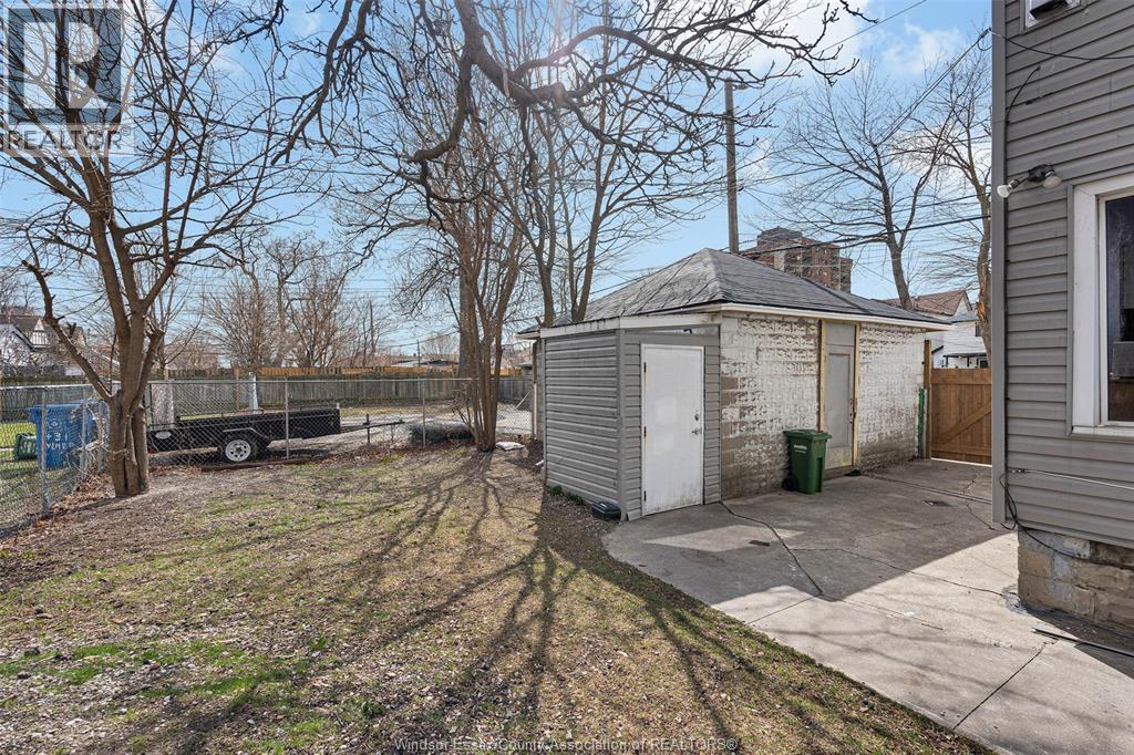 559 Assumption Property Photo 33