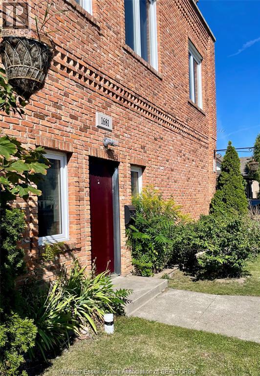 1679 Drouillard Unit# Upper Property Photo 1