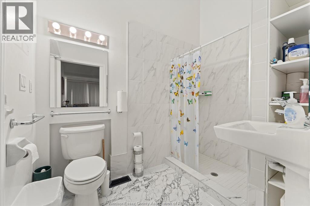1467 Guildwood Crescent Property Photo 17