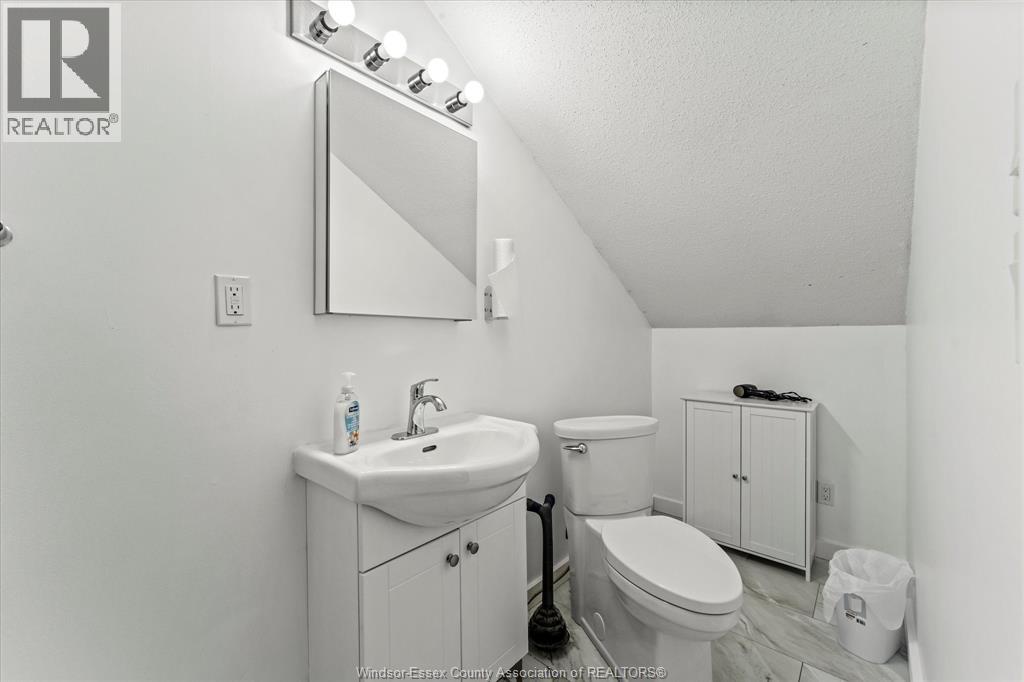 1467 Guildwood Crescent Property Photo 25