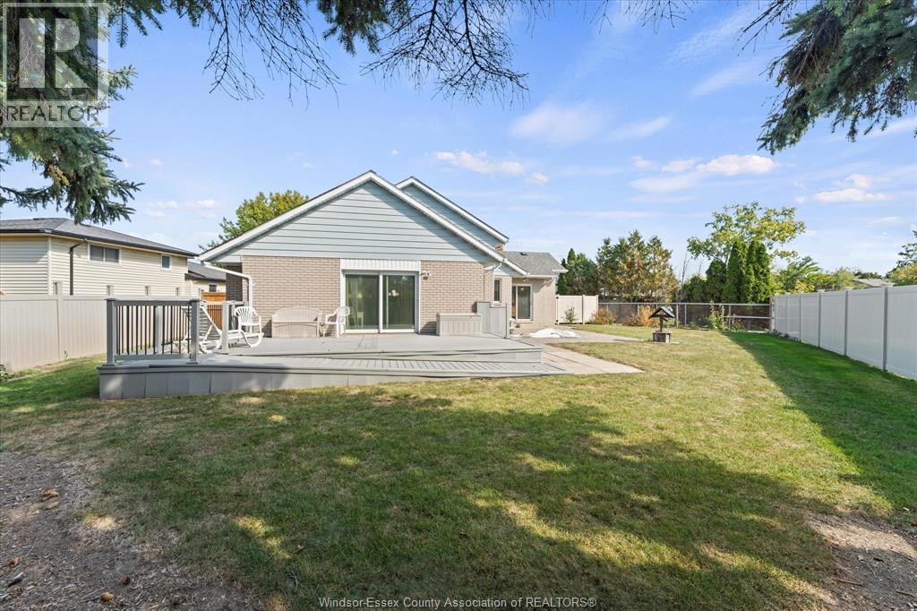 1467 Guildwood Crescent Property Photo 28