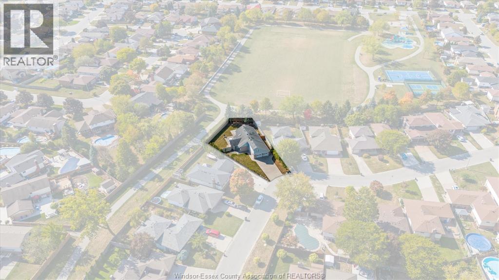 1467 Guildwood Crescent Property Photo 38