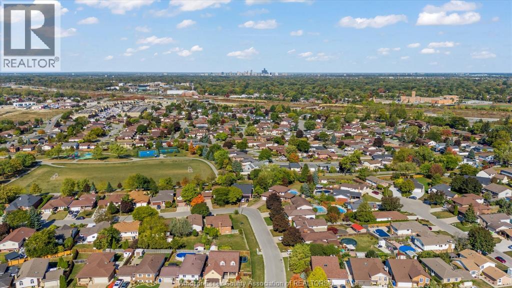 1467 Guildwood Crescent Property Photo 39