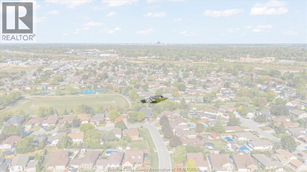 1467 Guildwood Crescent Property Photo 40