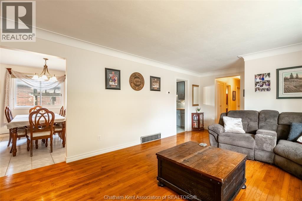 591 King Street West Property Photo 7