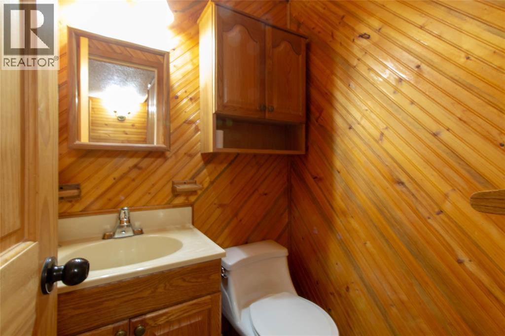 1123 Cardiff Court Property Photo 5